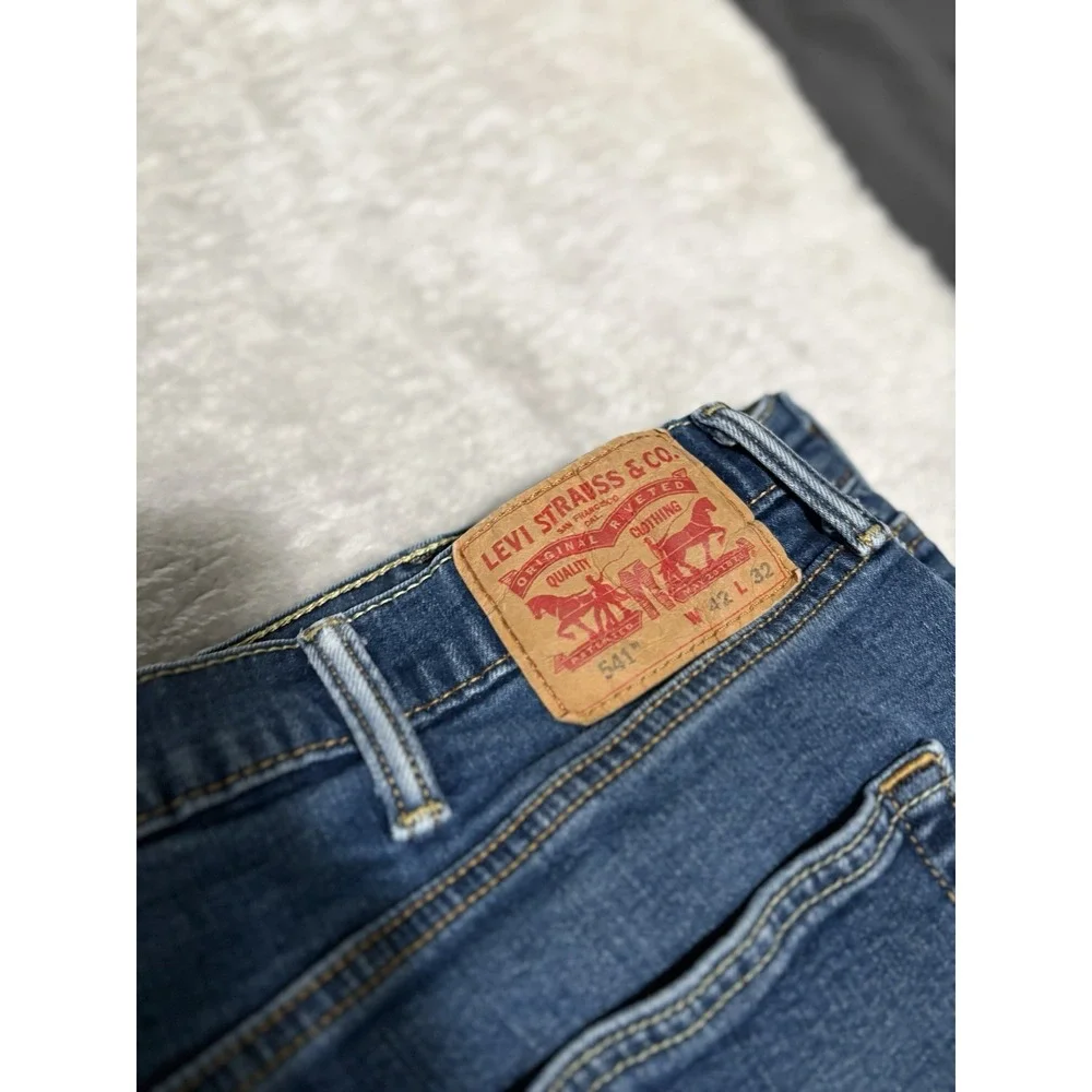 Levis used look